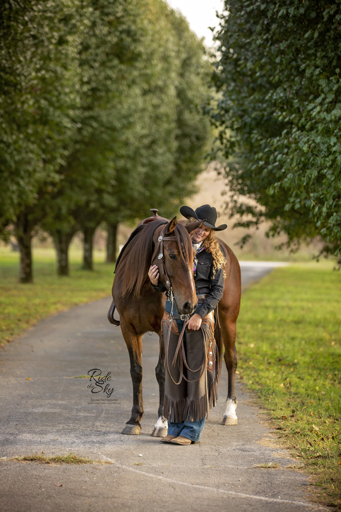 AR Horsemanship posed with mustang horse in Chattanooga TN